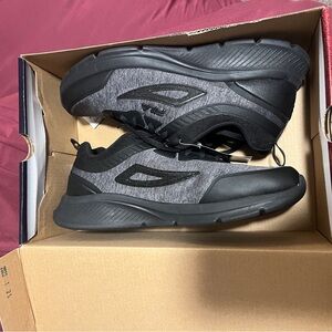 FILA Memory Foam Women’s Running Shoes sz 11